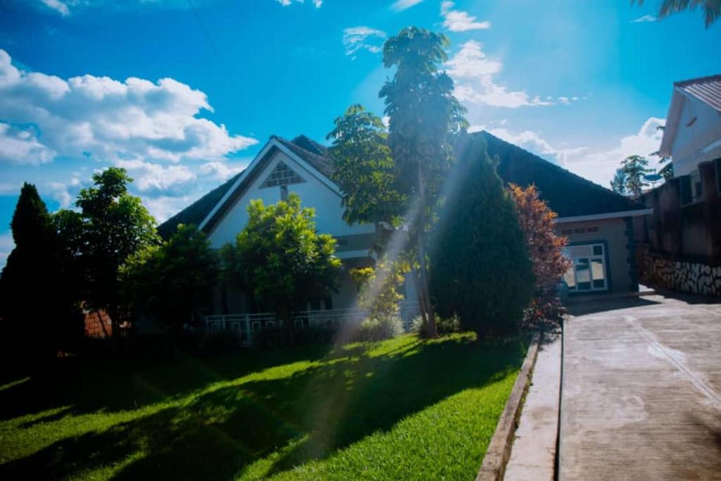 Το κτήριο όπου στεγάζεται  το διαμέρισμα