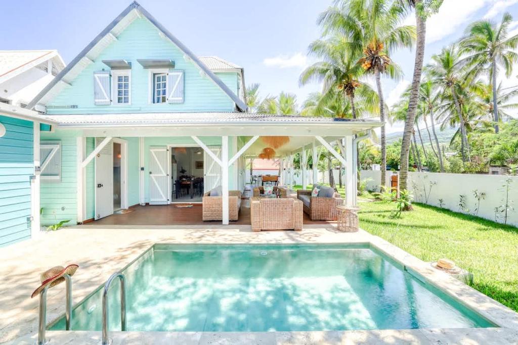 Bazén v ubytování Villa Fleur de Sel nebo v jeho okolí