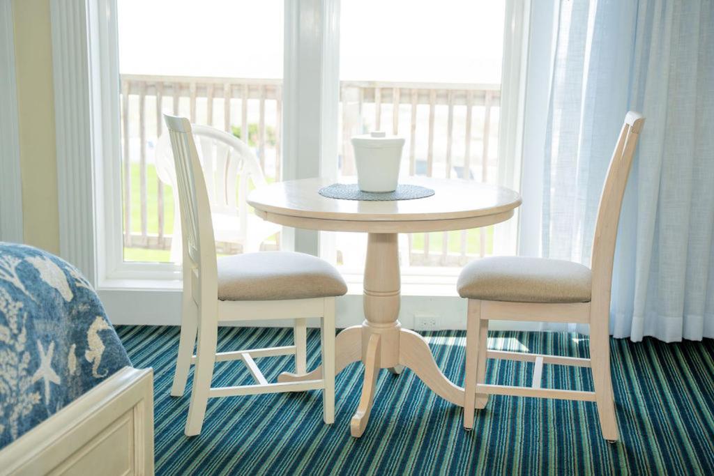 Surf & Sand Beach Motel photo