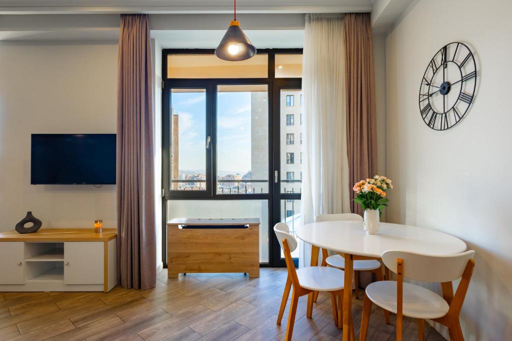 فضای داخلی Derenik Demirtchyan street 1 bedroom Modern & Stylish apartment DE114 در ایروان - تصویر ۳