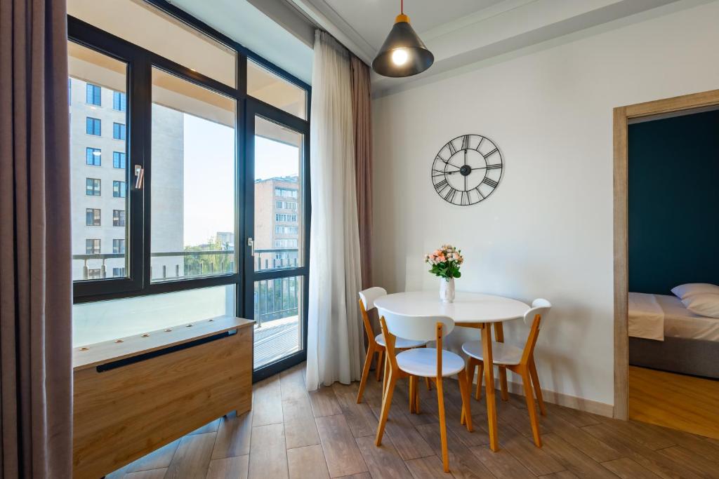 لابی و فضای عمومی Derenik Demirtchyan street 1 bedroom Modern & Stylish apartment DE114 - تصویر ۵