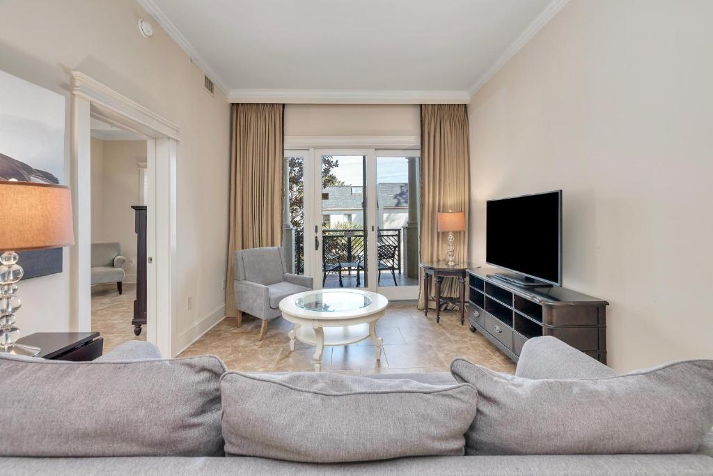 Μια τηλεόραση ή/και κέντρο ψυχαγωγίας στο Sea Gate #105