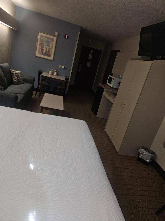 Microtel Inn & Suites by Wyndham - Error
