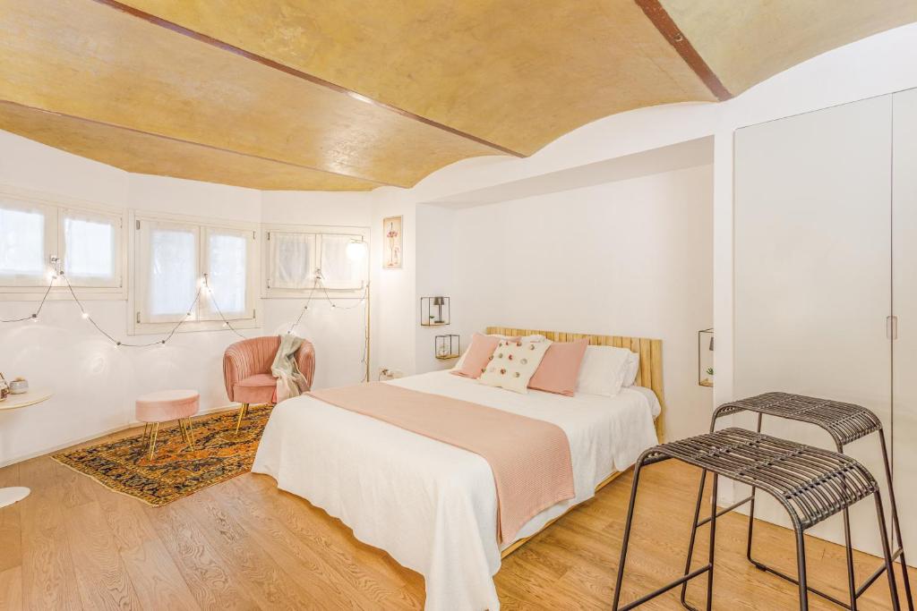 Postel nebo postele na pokoji v ubytování Sweet Life Suite - Nihil Nest