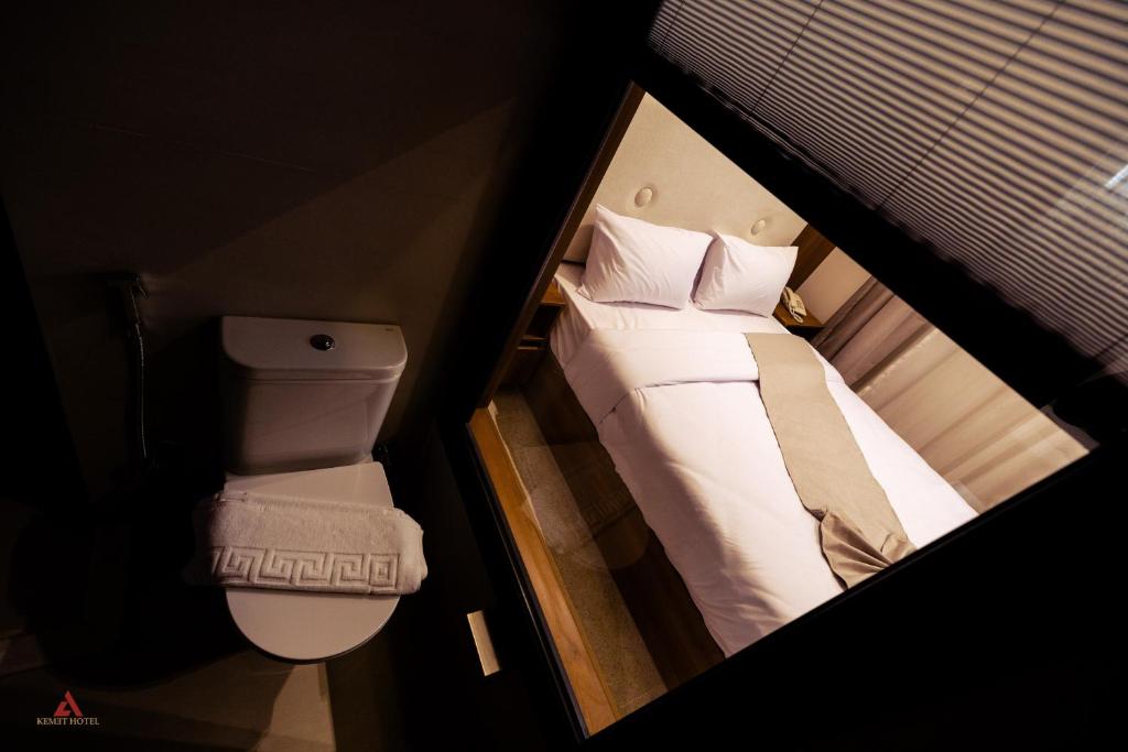 Kemet Pyramids View Hotel - 11