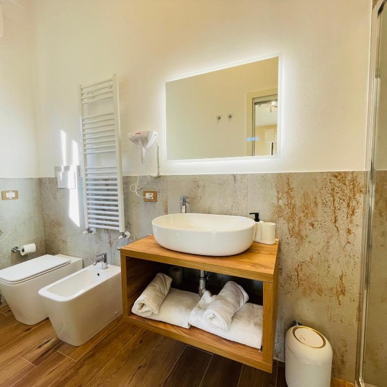 Monte Boutique ROOMS - Standard Triple Room