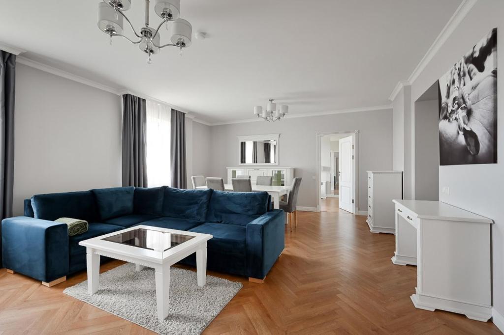 Χώρος καθιστικού στο Pure Paradise - Luxury 4-Room Apartment in Riga