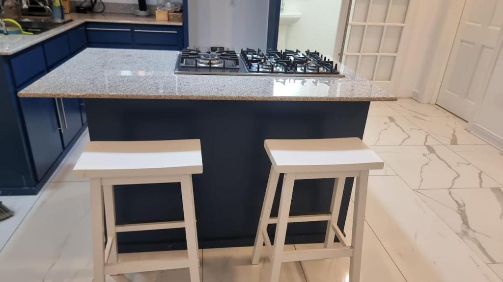 Kuchyň nebo kuchyňský kout v ubytování Villa View -Cozy Retreat