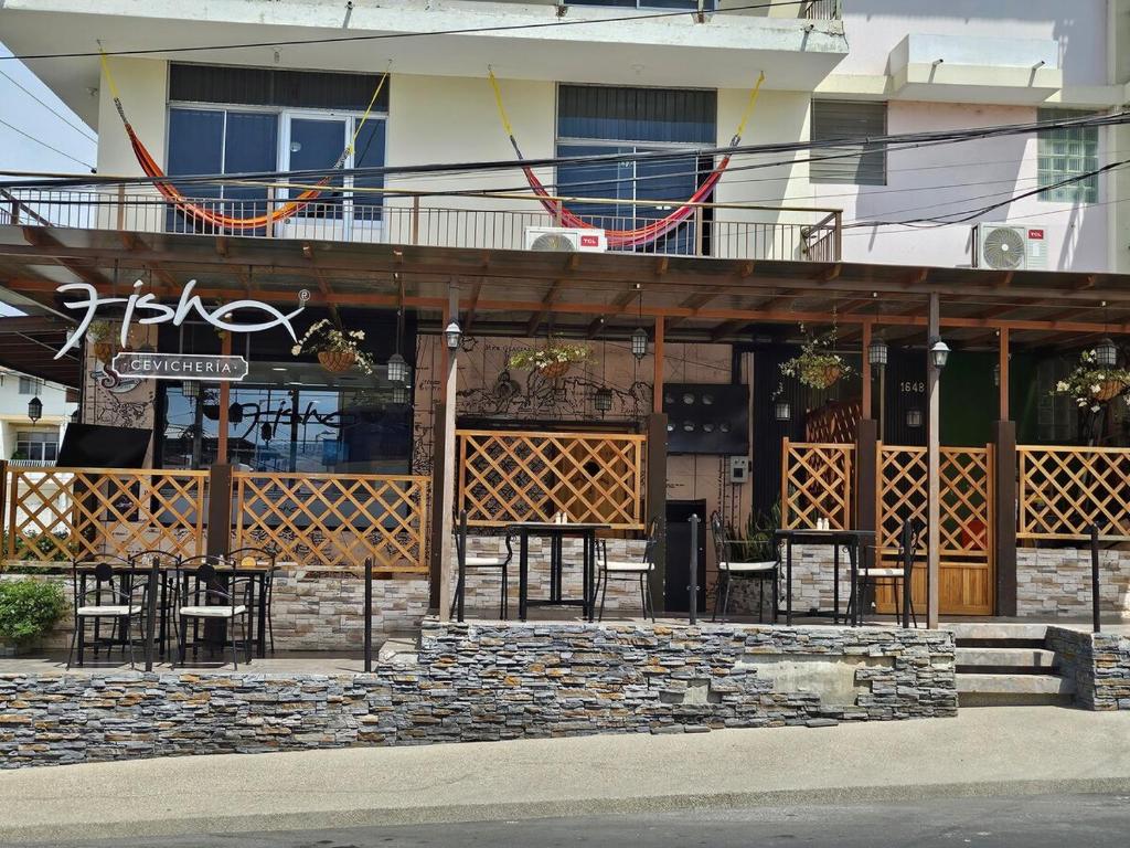 Το κτήριο όπου στεγάζεται  το διαμέρισμα