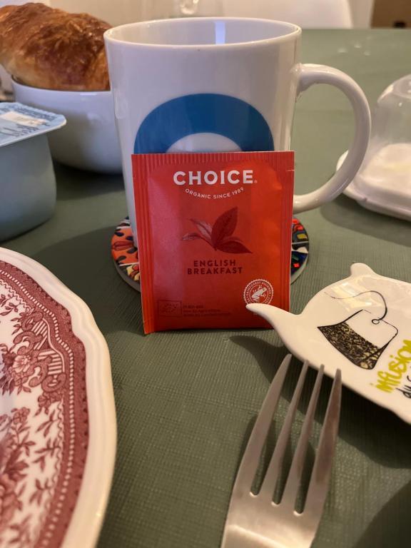 Φαγητό σε αυτό το δωμάτιο σε οικογενειακή κατοικία ή κάπου εκεί κοντά