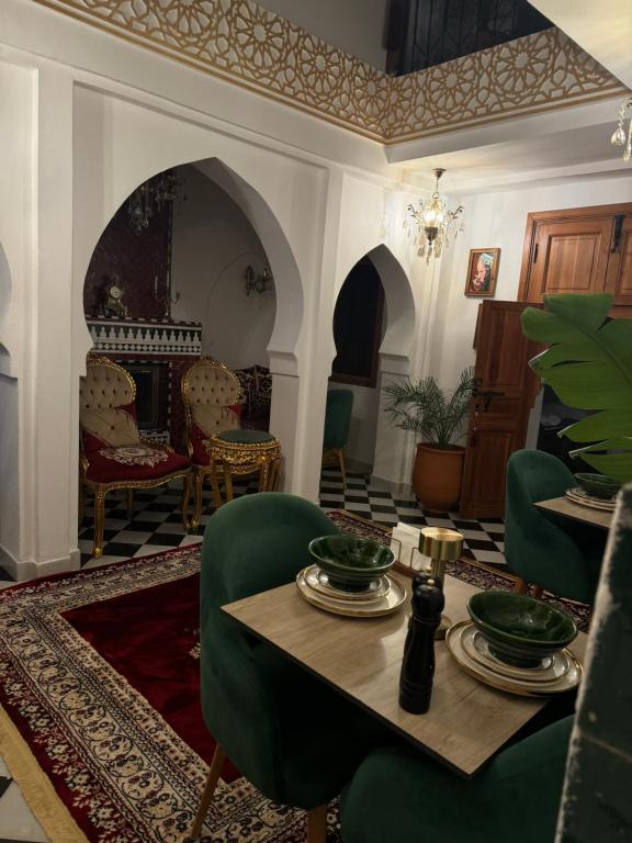 シェフシャウエンにあるRiad Lella Chamaのギャラリーの写真