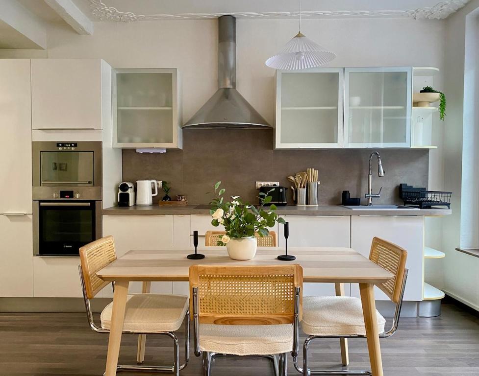 Fotografie z fotogalerie ubytování Mirabelle-Charmant appart Cœur de Metz v destinaci Metz