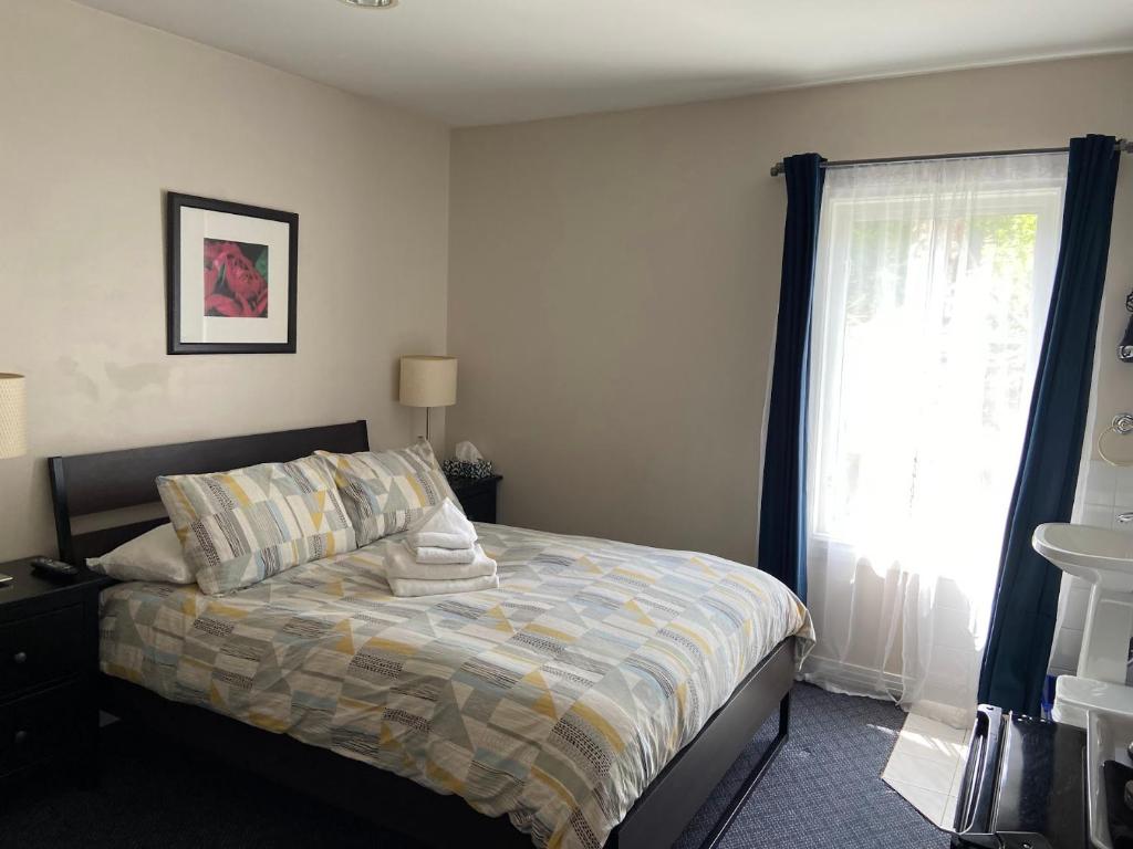 Cambie Lodge - 