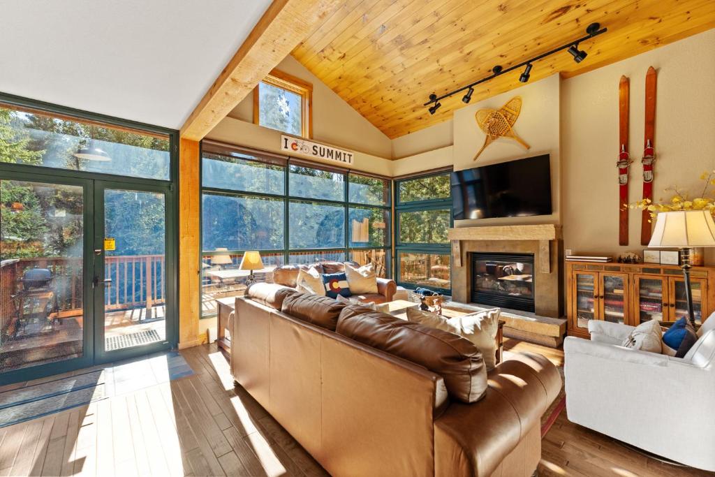 Μια τηλεόραση ή/και κέντρο ψυχαγωγίας στο Ski Tip 8719 by Summit County Mountain Retreats
