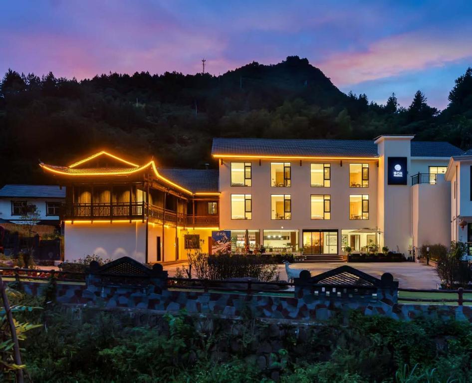 Γενική θέα στο βουνό ή θέα στο βουνό από  αυτό το ξενοδοχείο