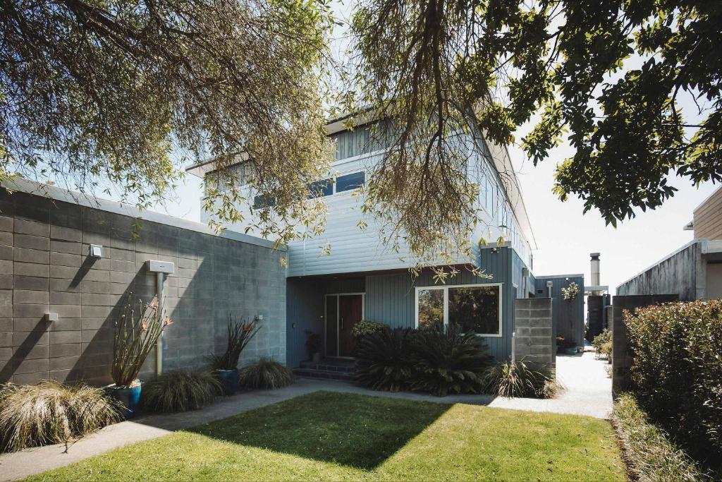 Budova, kde se prázdninový dům nachází