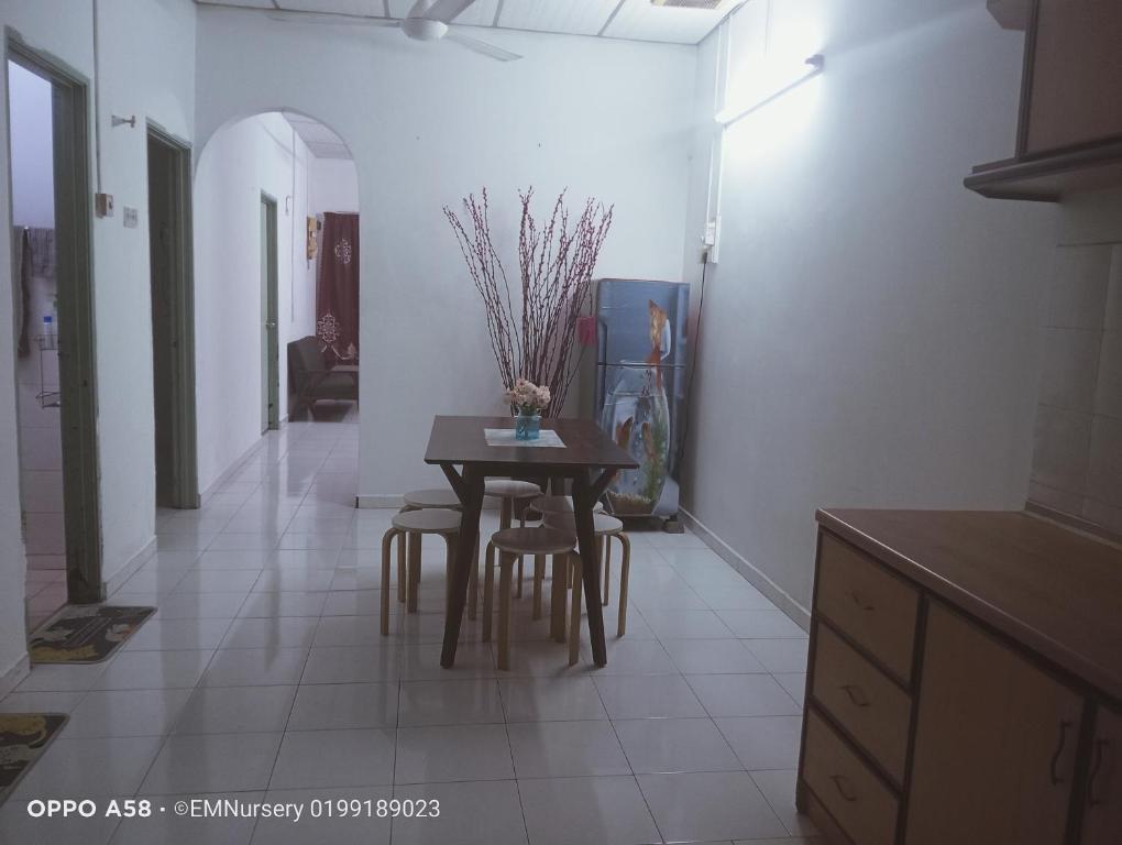 Fotografie z fotogalerie ubytování Homestay Bajet EM2 Pantai Remis 3 Room v destinaci Pantai Remis