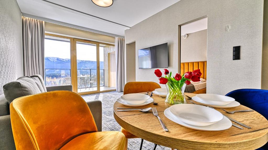 Posezení v ubytování Złoty Horyzont, Sun & Snow