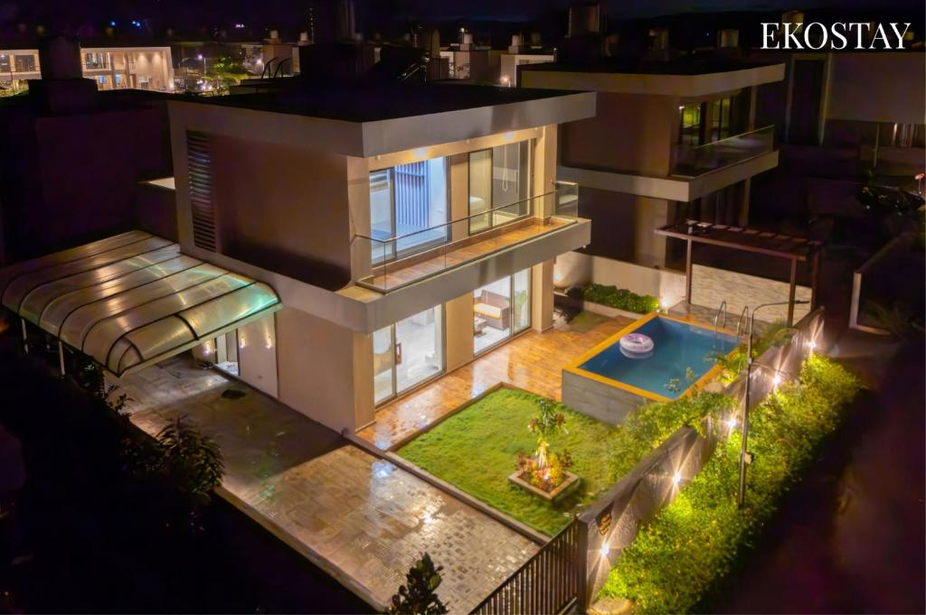 Πισίνα στο ή κοντά στο EKOSTAY - Kara Villa