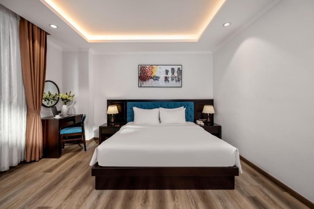 Suite Có Giường Cỡ King Nhìn Ra Biển Kèm Ban Công - Bao Gồm Trà Chiều