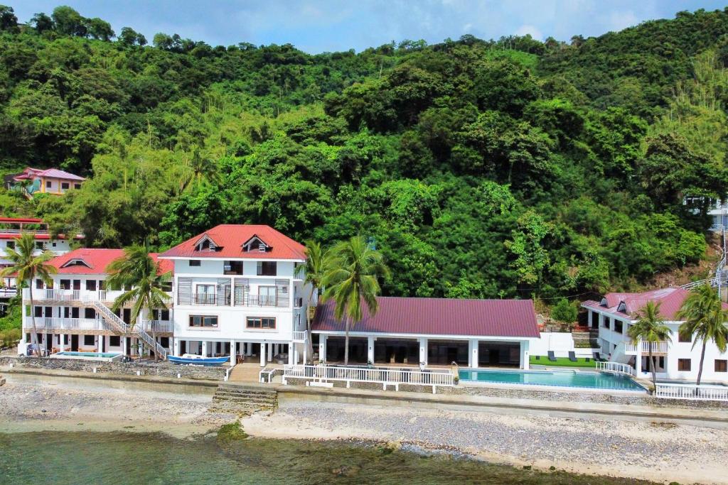 Naturlandskabet i nærheden af resortet