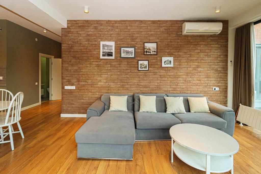 فضای داخلی Luxurious 1BR Apt in Old Tbilisi - By Wehost در تفلیس - تصویر ۳