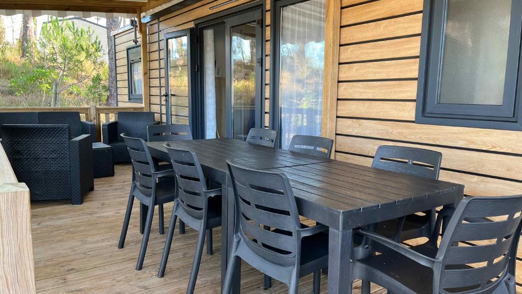 Balkón nebo terasa v ubytování Mobil home familial - 3 chambres - 45 m2 - N 211