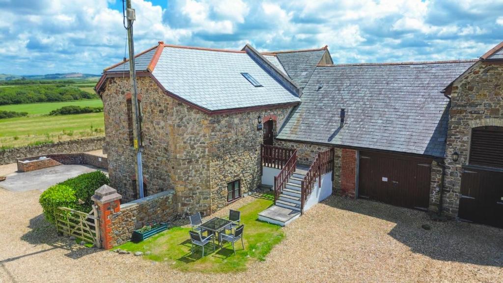 Hoone, kus puhkemaja asub