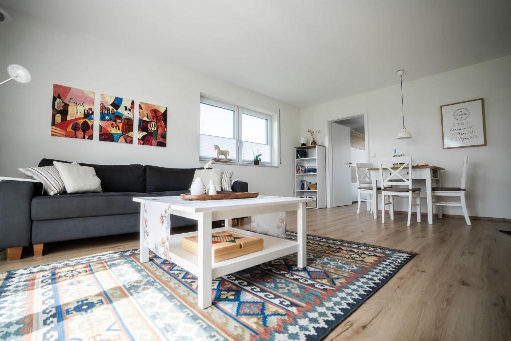 Køkken eller tekøkken på Ferienwohnung Gaisweiher, Dinkelsbühl