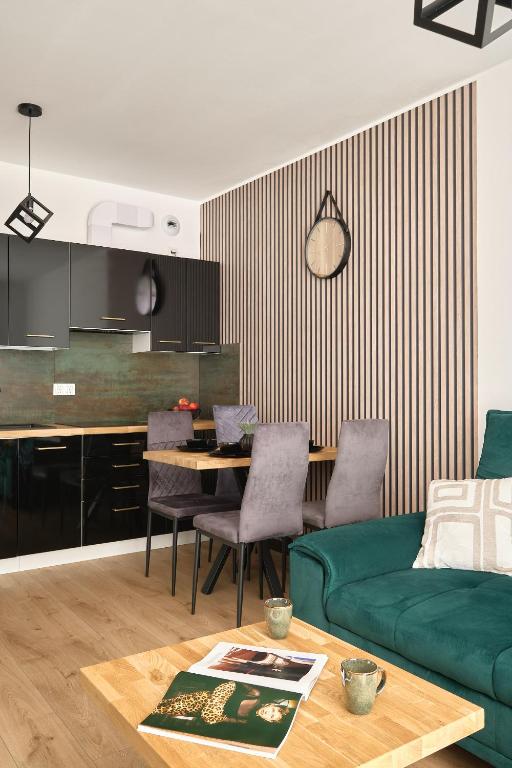 
Deluxe One-Bedroom Apartment
