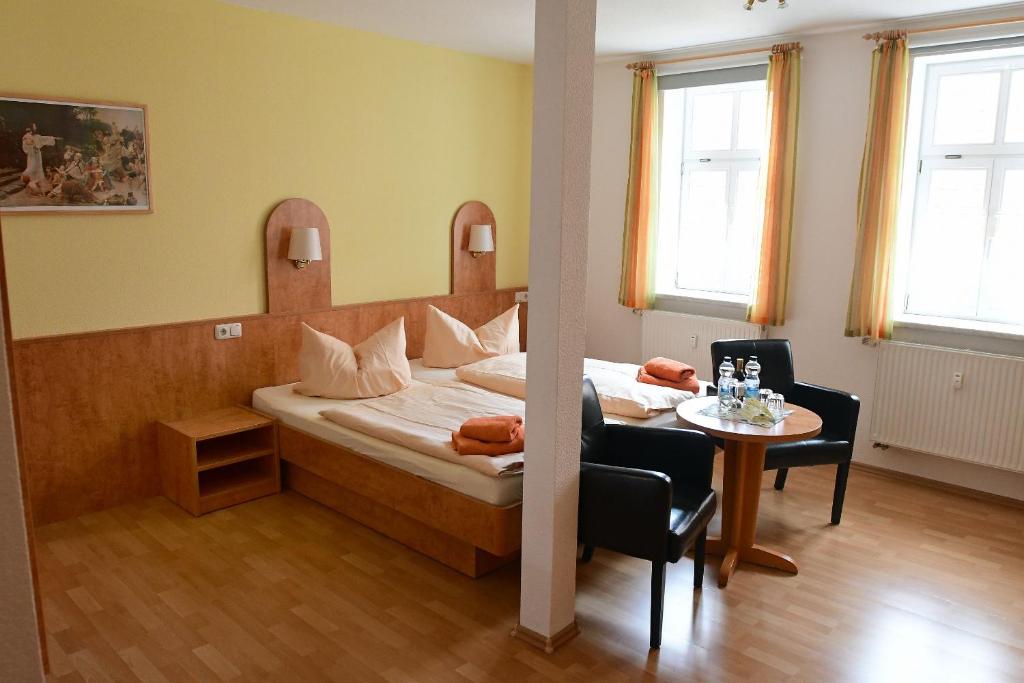 Hotel garni Goldene Henne - Comfort Double Room
