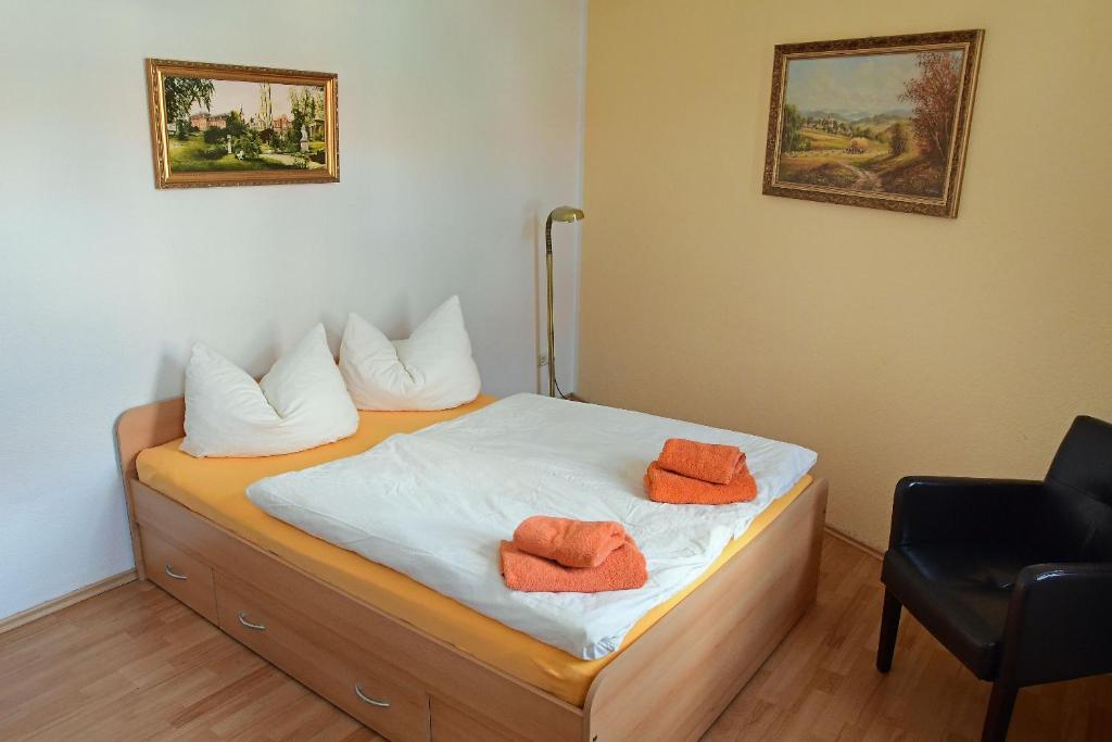 Hotel garni Goldene Henne - Holiday Flat
