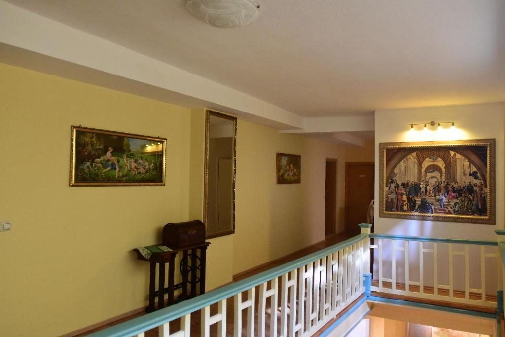 Foto sihtkohas Arnstadt asuva majutusasutuse Hotel garni Goldene Henne galeriist