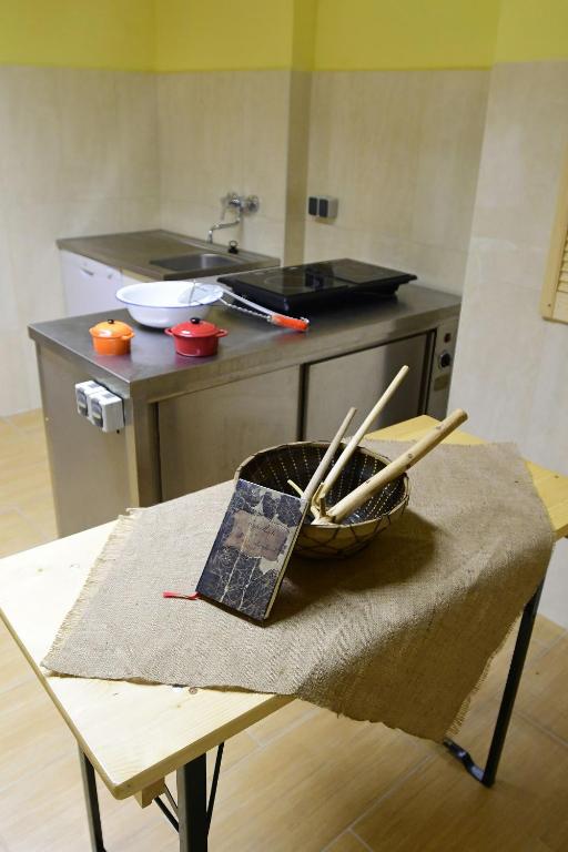 Köök või kööginurk majutusasutuses Hotel garni Goldene Henne