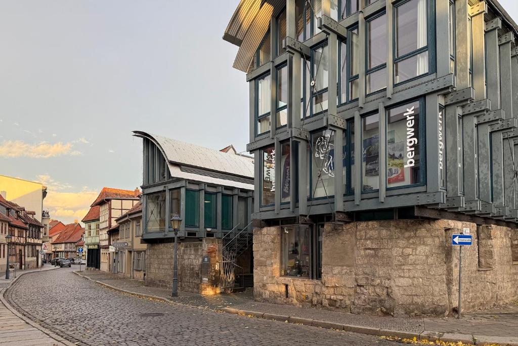 Το κτήριο όπου στεγάζεται  το διαμέρισμα