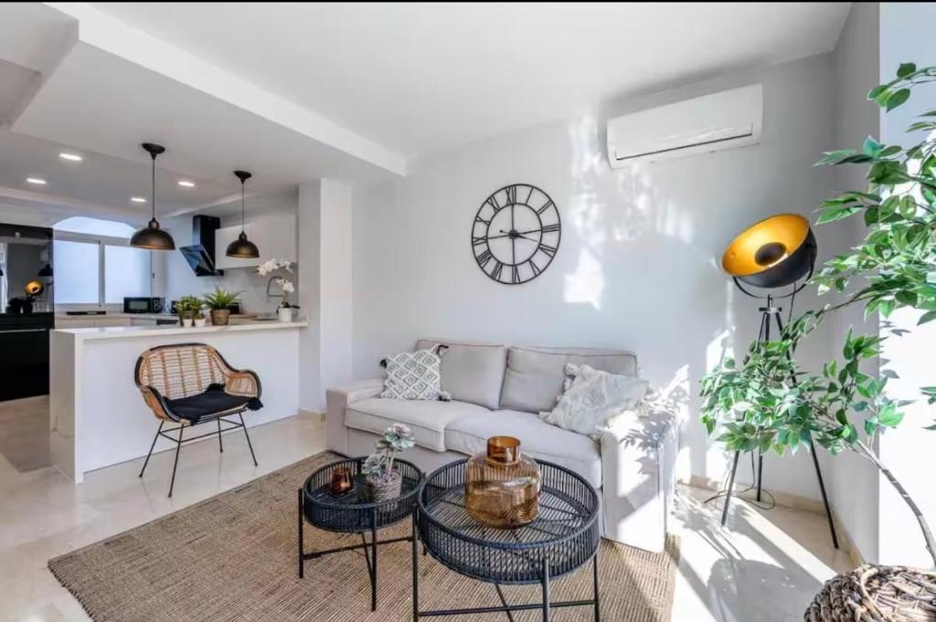 Triplex in the Heart of Málaga