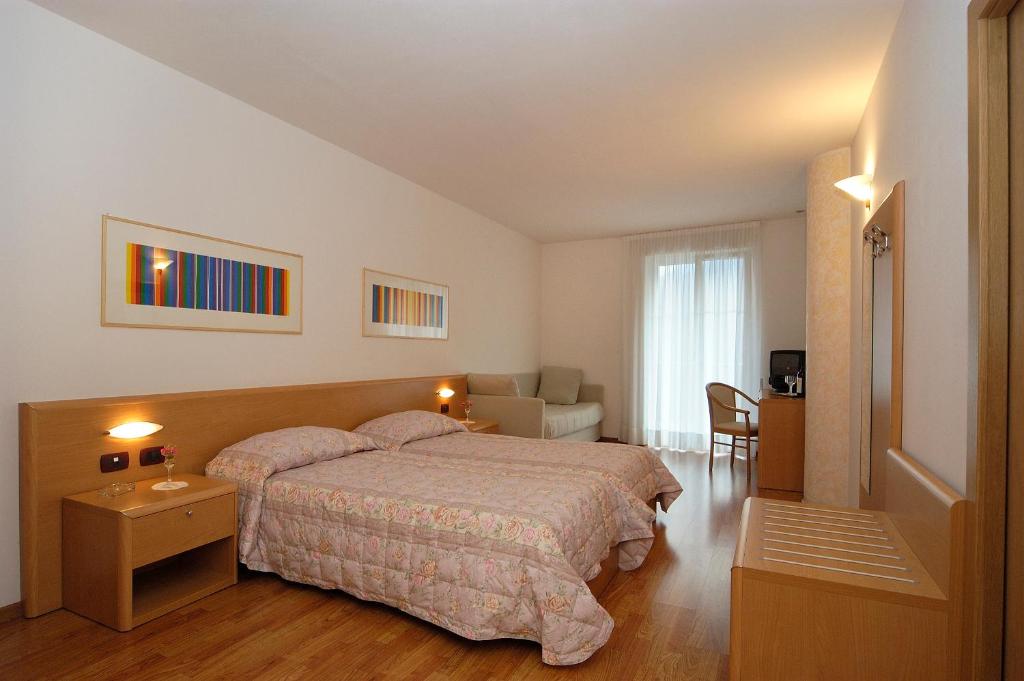 Hotel Karinhall - Triple Room