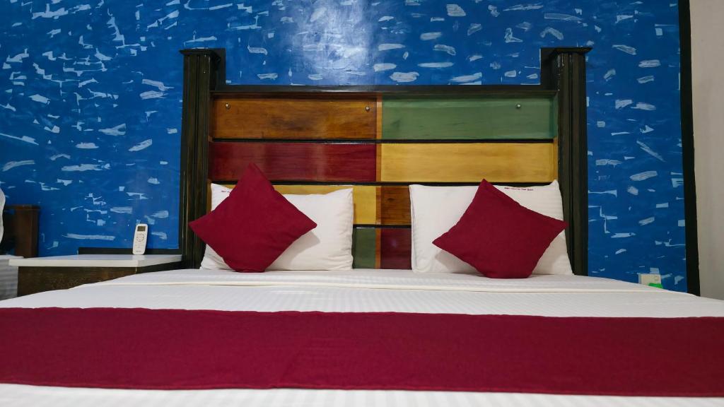 Sigiri Close-up View Guest - 4