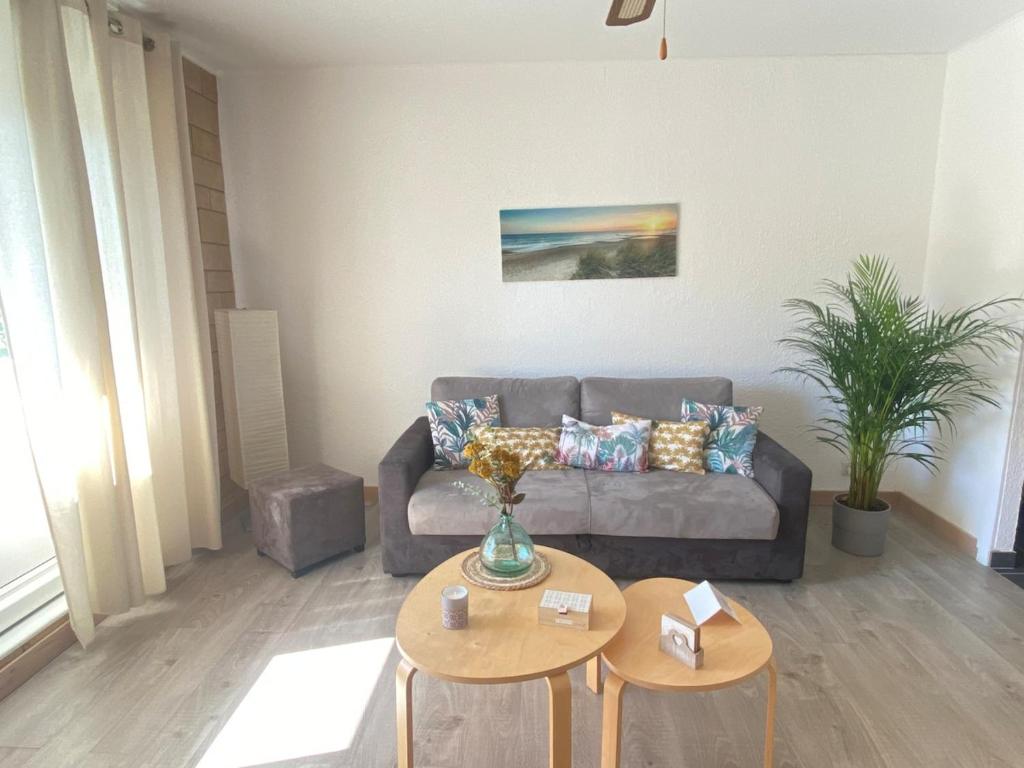 Χώρος καθιστικού στο Expérience unique Explorer 3 pays depuis le même logement