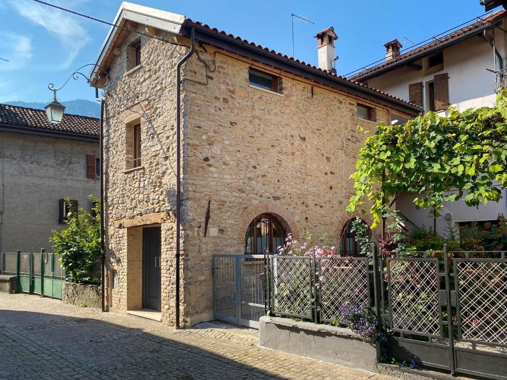 Budova, kde se prázdninový dům nachází