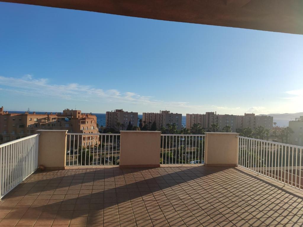 Balkón nebo terasa v ubytování Ático con vistas en Salobreña