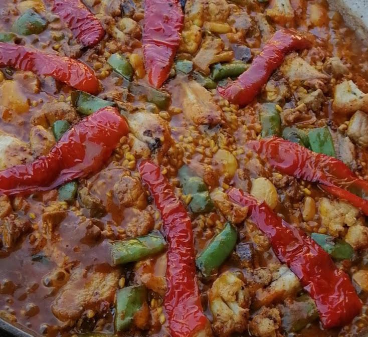 Φαγητό σε αυτό το διαμέρισμα ή κάπου εκεί κοντά