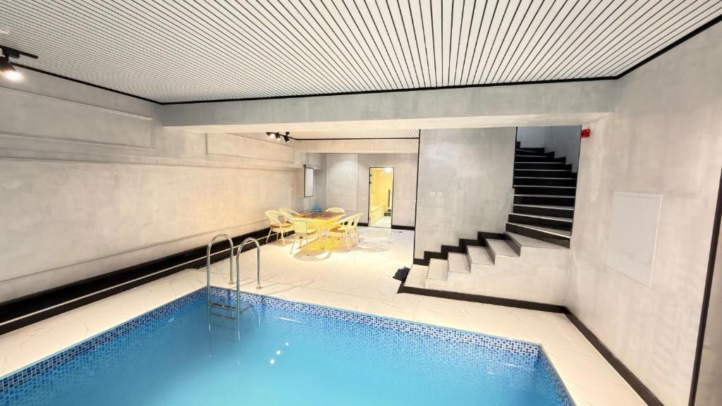 Πισίνα στο ή κοντά στο Anhor INN Hotel with Sauna&Pool