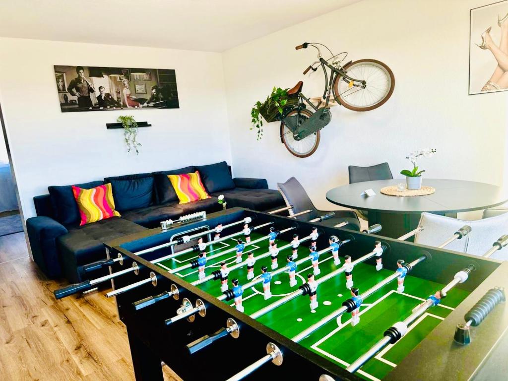 Χώρος καθιστικού στο MOLA Apartments - Panoramablick, Balkon, 5 Pers, Bahnhofsnähe, Parkplatz