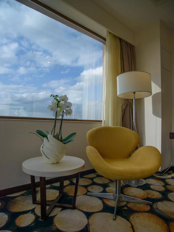 Posezení v ubytování The Concord Hotel & Suites