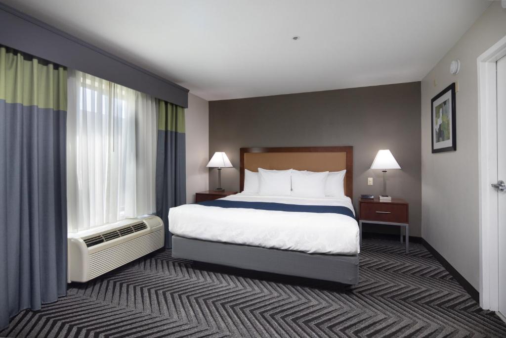 Best Western Inn & Suites San Mateo - San Francisco Airport photo