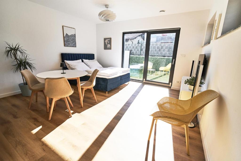 Postel nebo postele na pokoji v ubytování Blue Alpine Nest