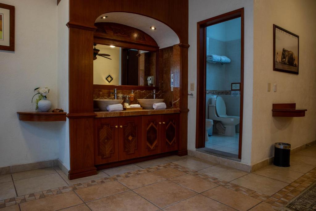 La Buena Vibra Wellness Resort & Spa - Deluxe King Room