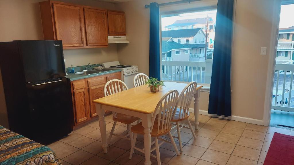 Dolphin Lane Motel - Large Double Room