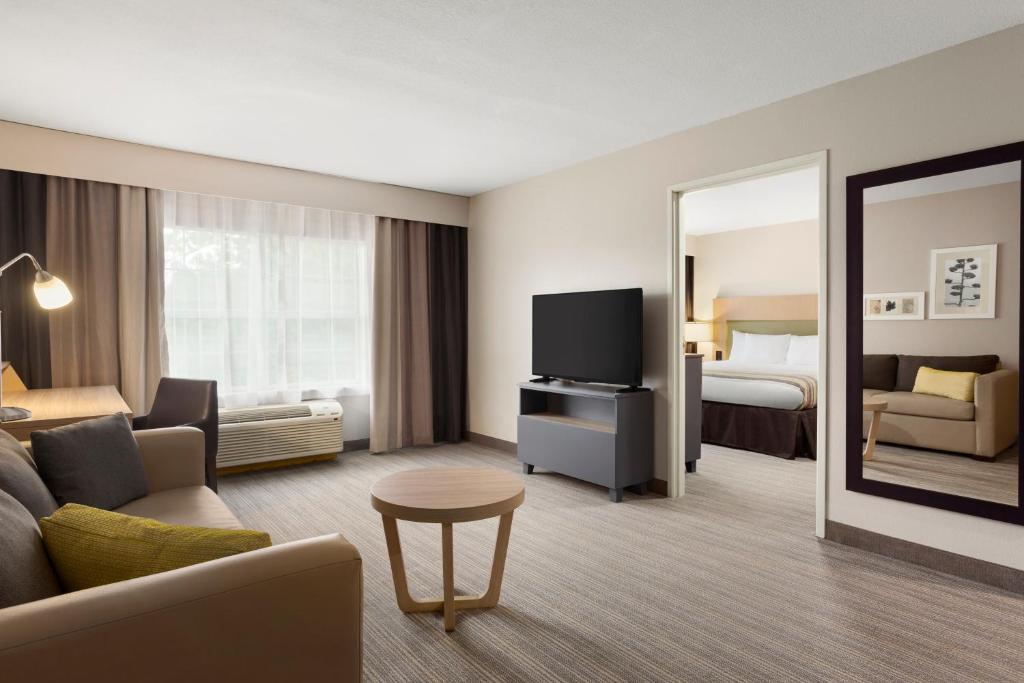 Country Inn & Suites by Radisson, Jackson-Airport, MS - Suite King Con Divano Letto - Non Fumatori